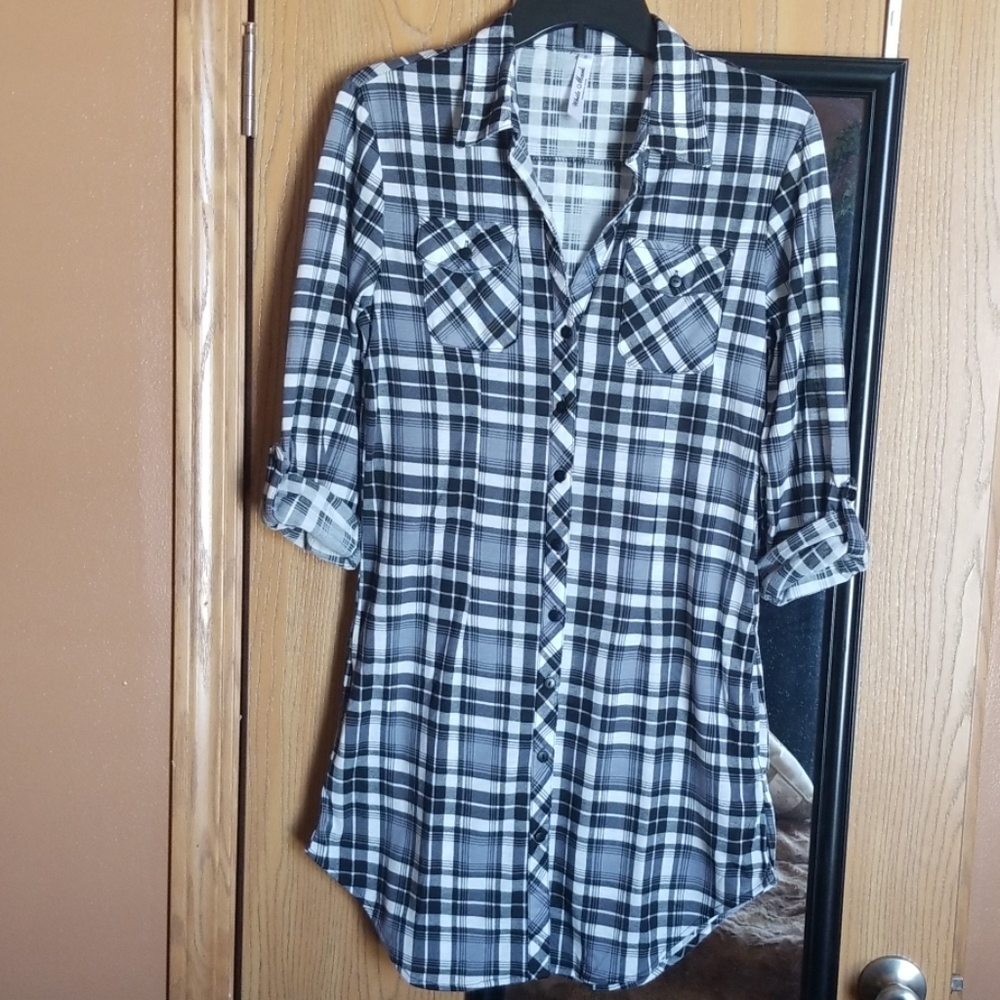 White Mark button up dress